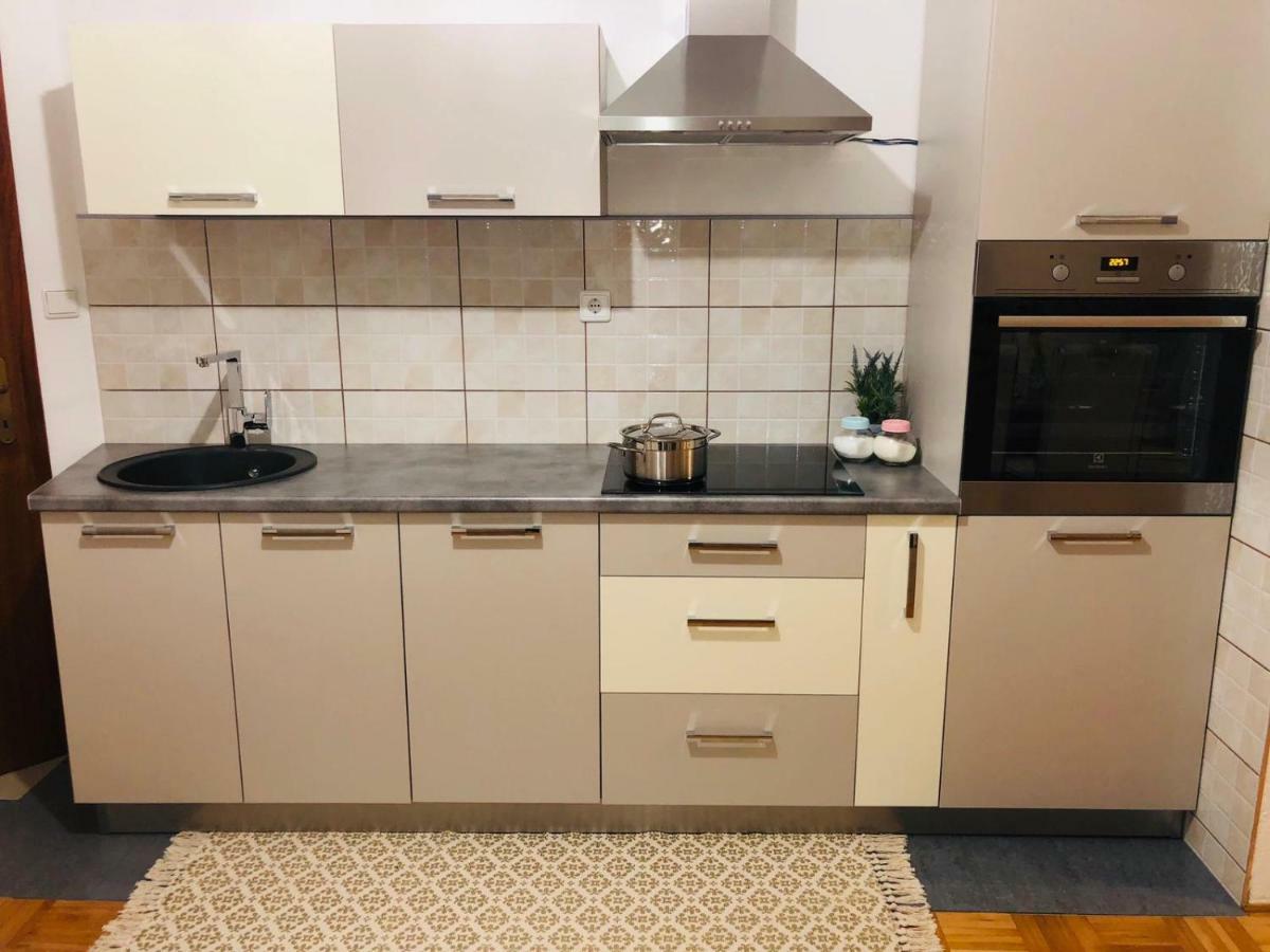 Apartment Golden Fields 斯莫利亚纳茨 外观 照片
