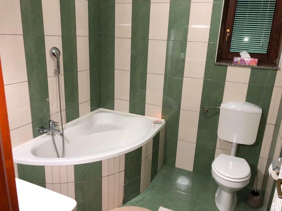 Apartment Golden Fields 斯莫利亚纳茨 外观 照片