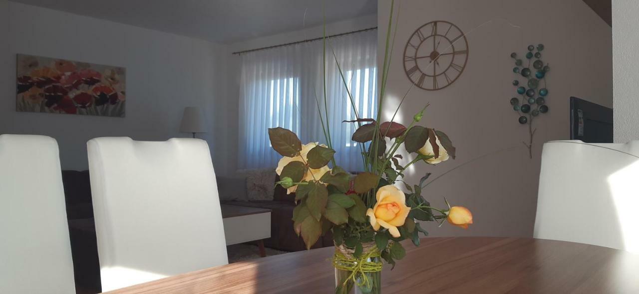 Apartment Golden Fields 斯莫利亚纳茨 外观 照片