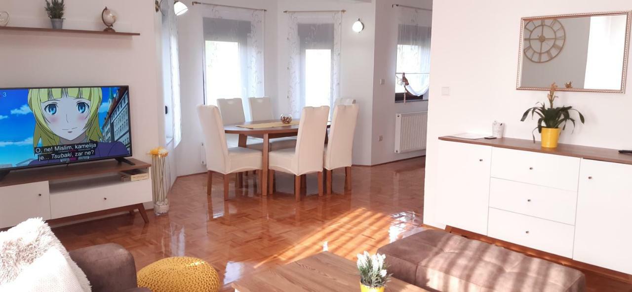 Apartment Golden Fields 斯莫利亚纳茨 外观 照片